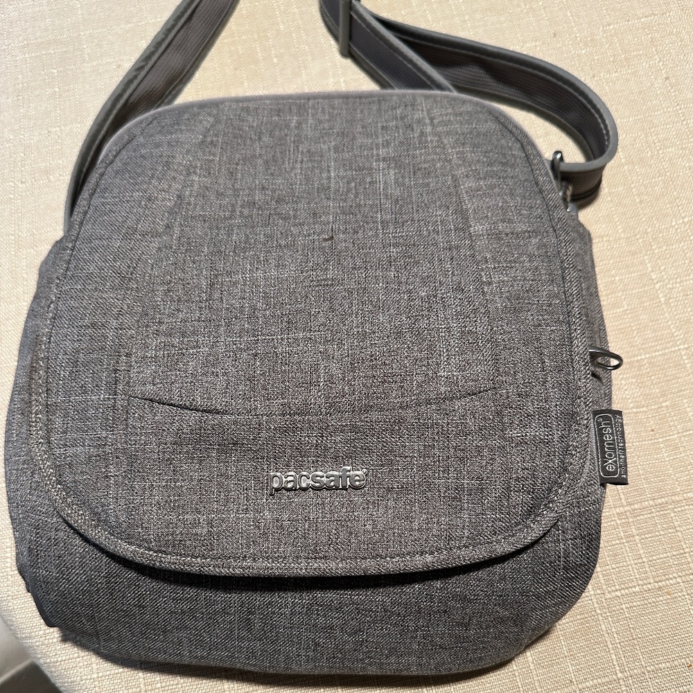Pacsafe, RFID tablet case, cross body bag in gray